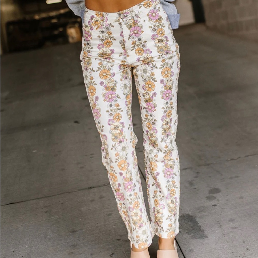 NWT Baevely Daphne Floral Pants from Mindy Maes Market